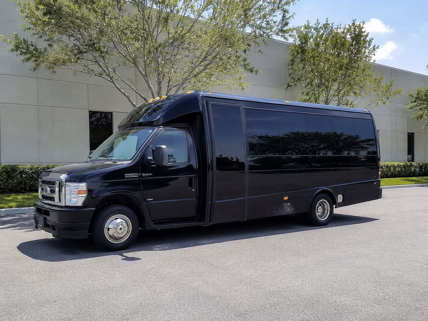 convention and conference shuttle buses at the diplomat beach resort