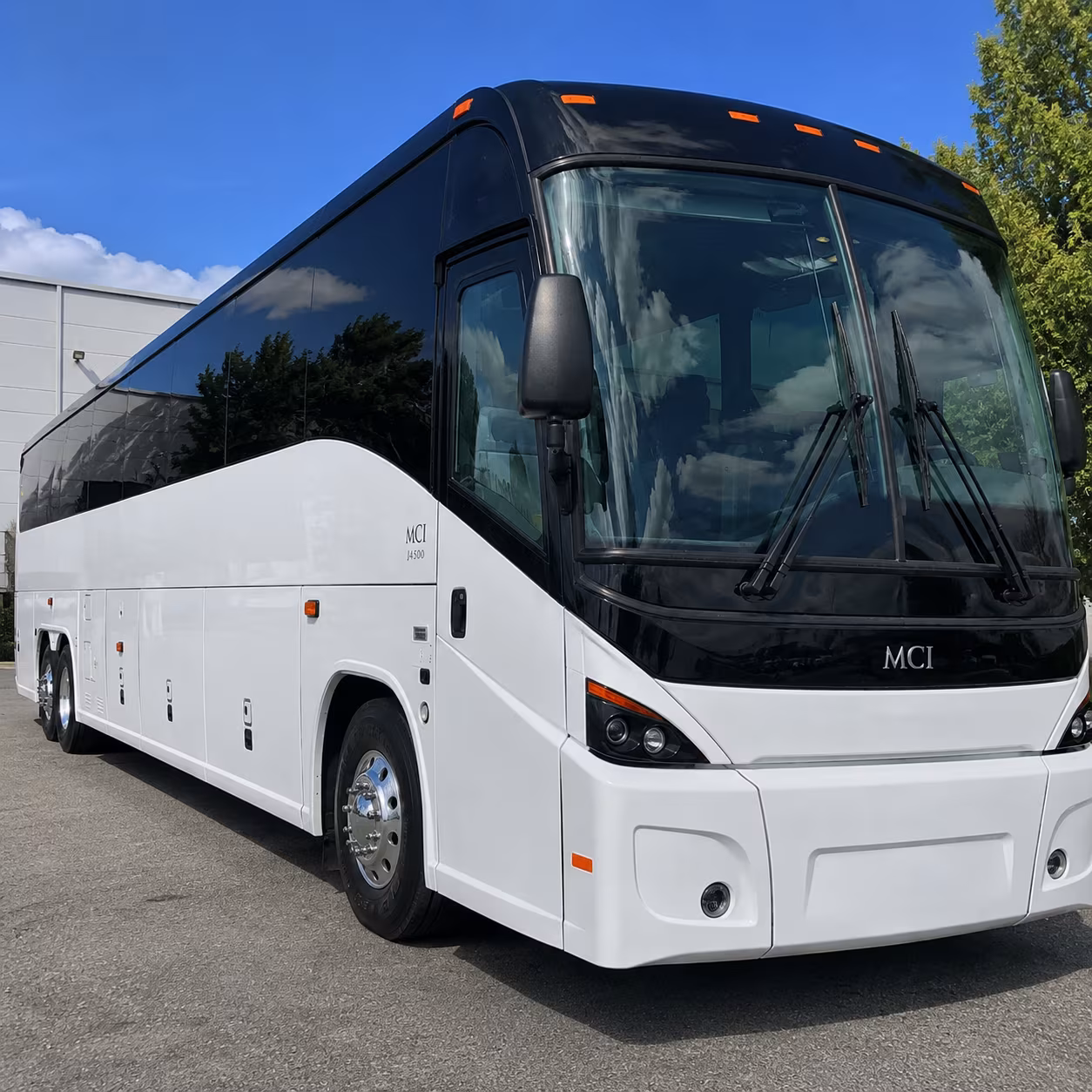 find the perfect transportation for your next airport transfer 5