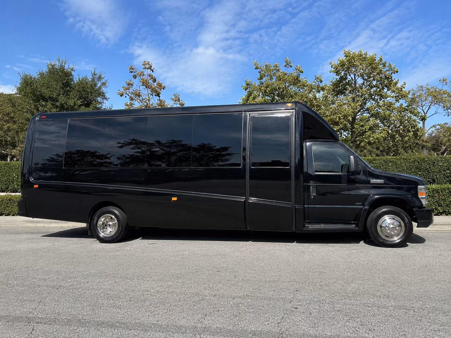 find the perfect transportation for your next corporate event 2