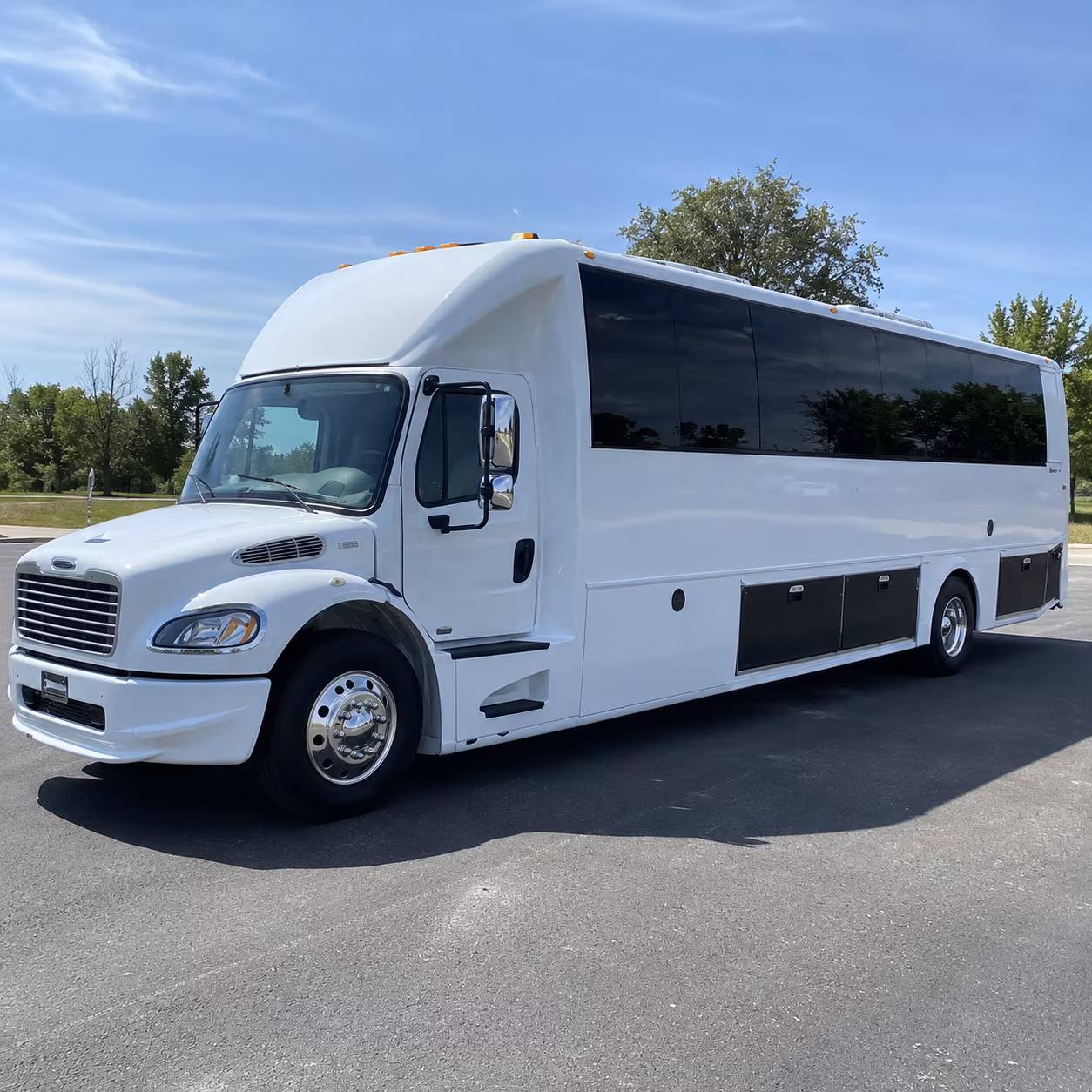 hollywood 40 passenger party bus
