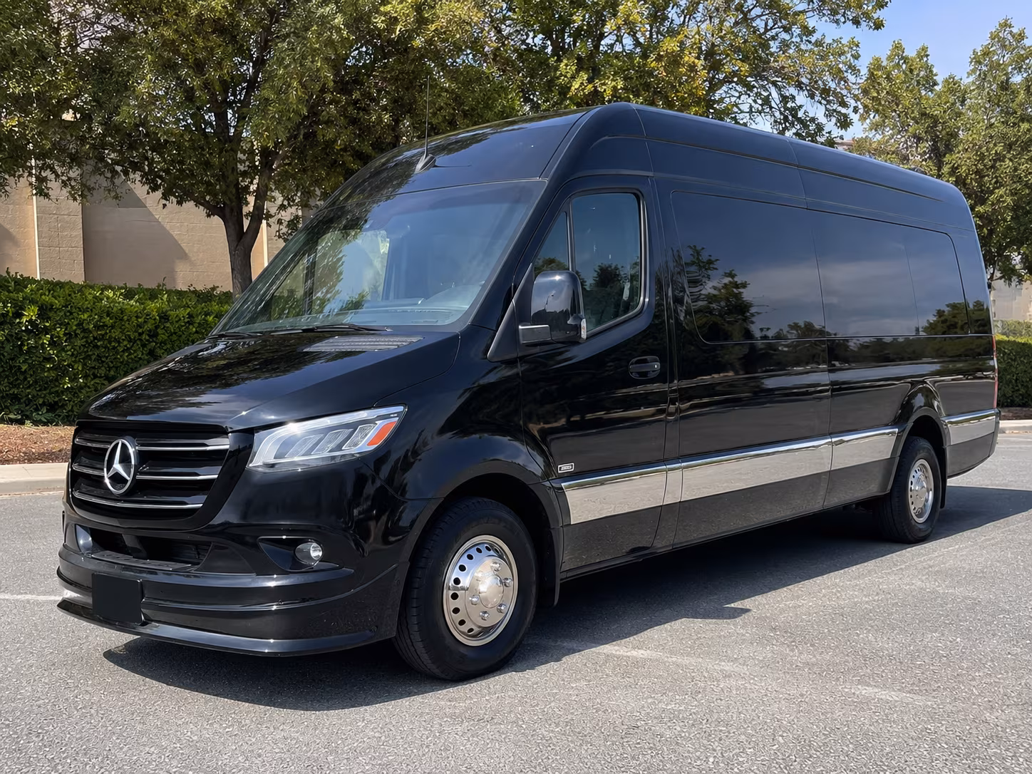 hollywood employee transportation onboard seating