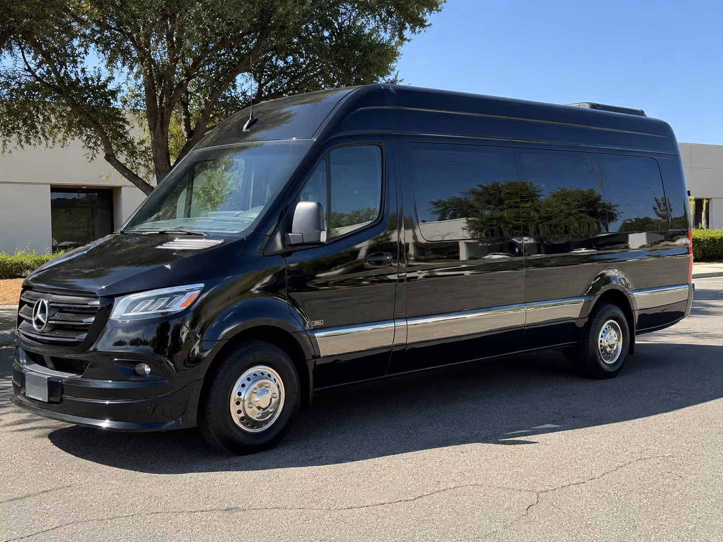 hollywood sporting event transportation onboard seating